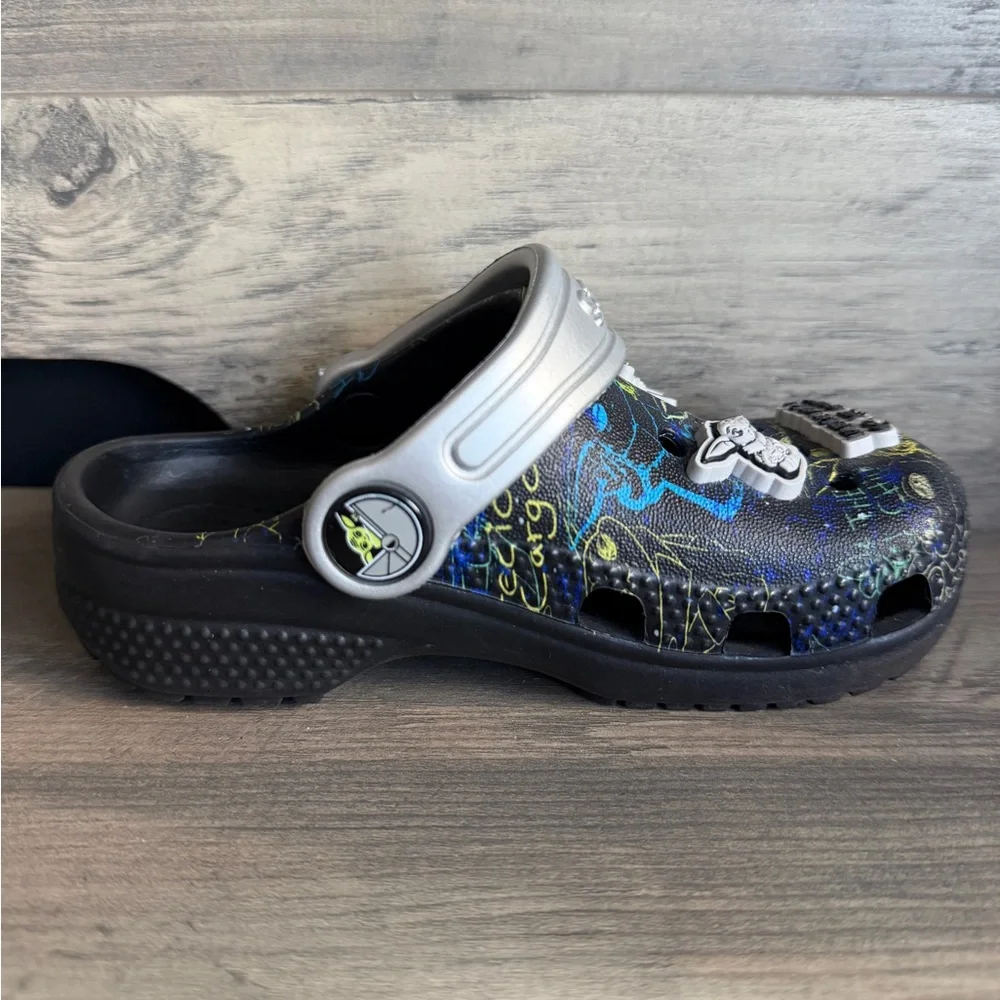 STAR WARS Crocs Clogs Toddler Size C7 Black